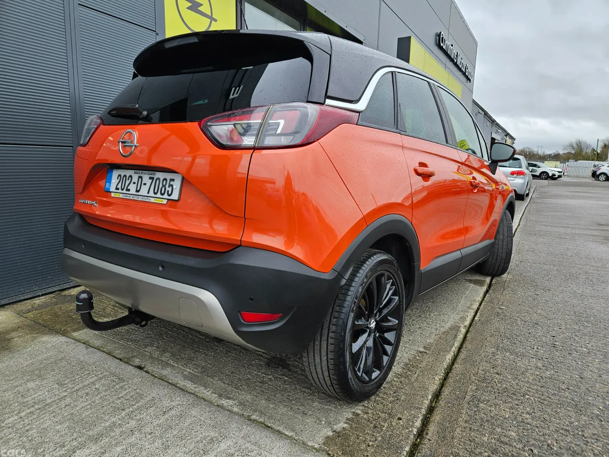 Opel Crossland X SUV, Diesel, 2020, Orange