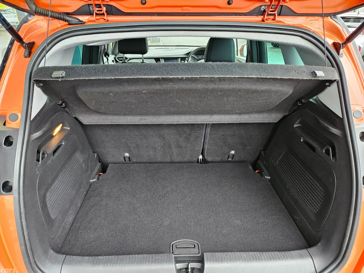 Opel Crossland X SUV, Diesel, 2020, Orange