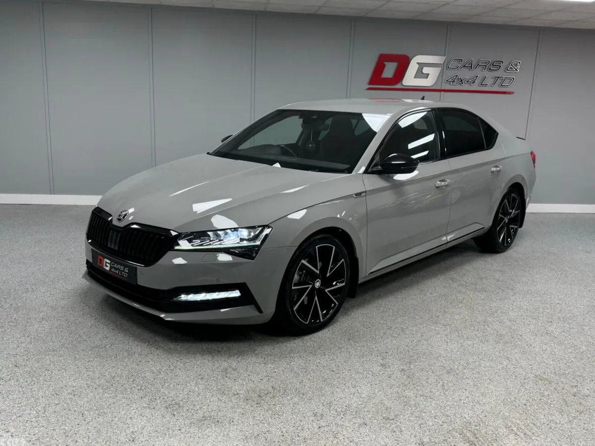Skoda Superb Hatchback, Diesel, 2019, Grey