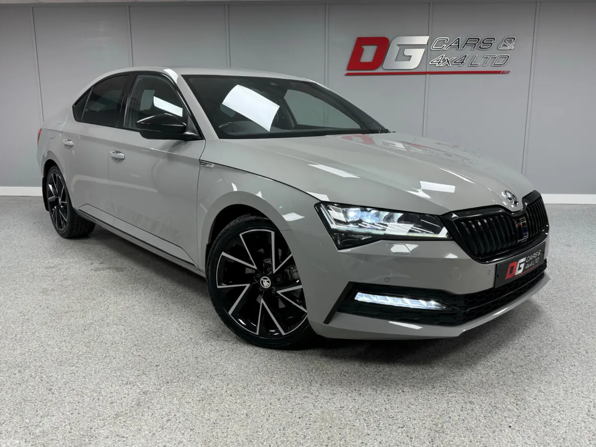 Skoda Superb Hatchback, Diesel, 2019, Grey