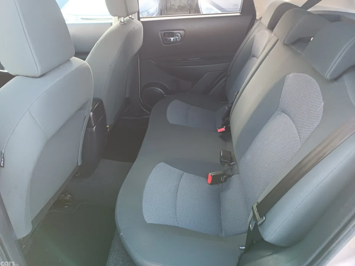 Nissan Qashqai MPV, Diesel, 2013, Brown