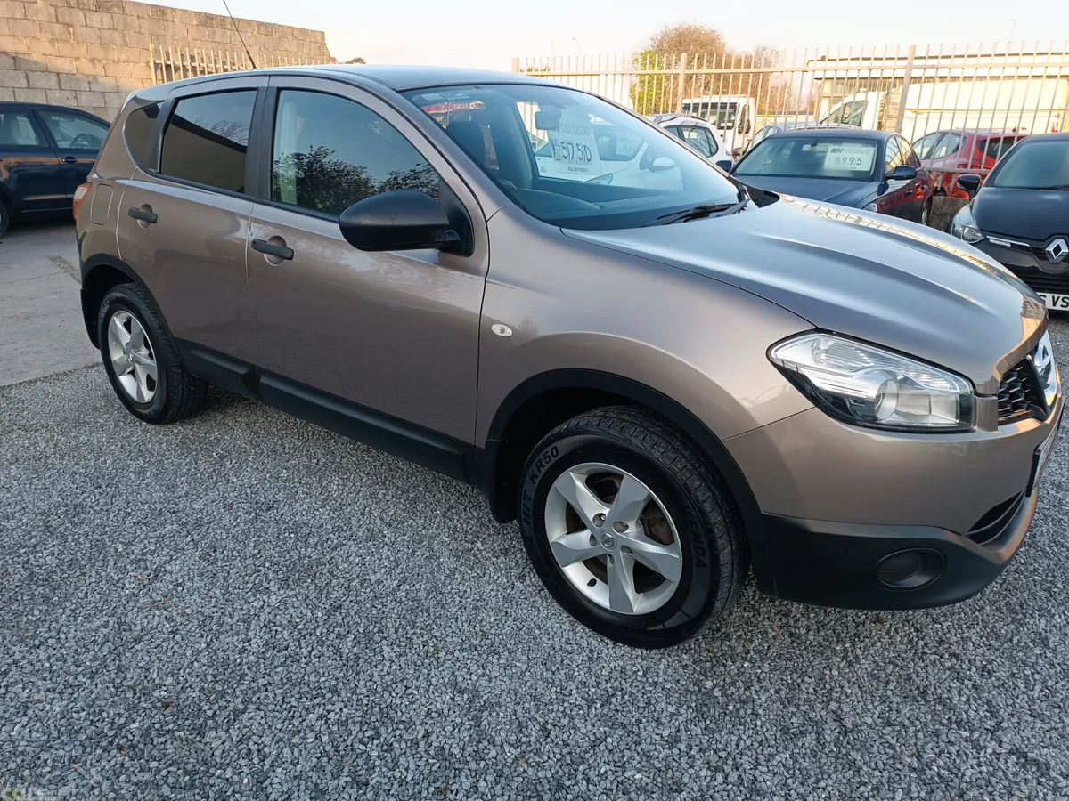 Nissan Qashqai MPV, Diesel, 2013, Brown