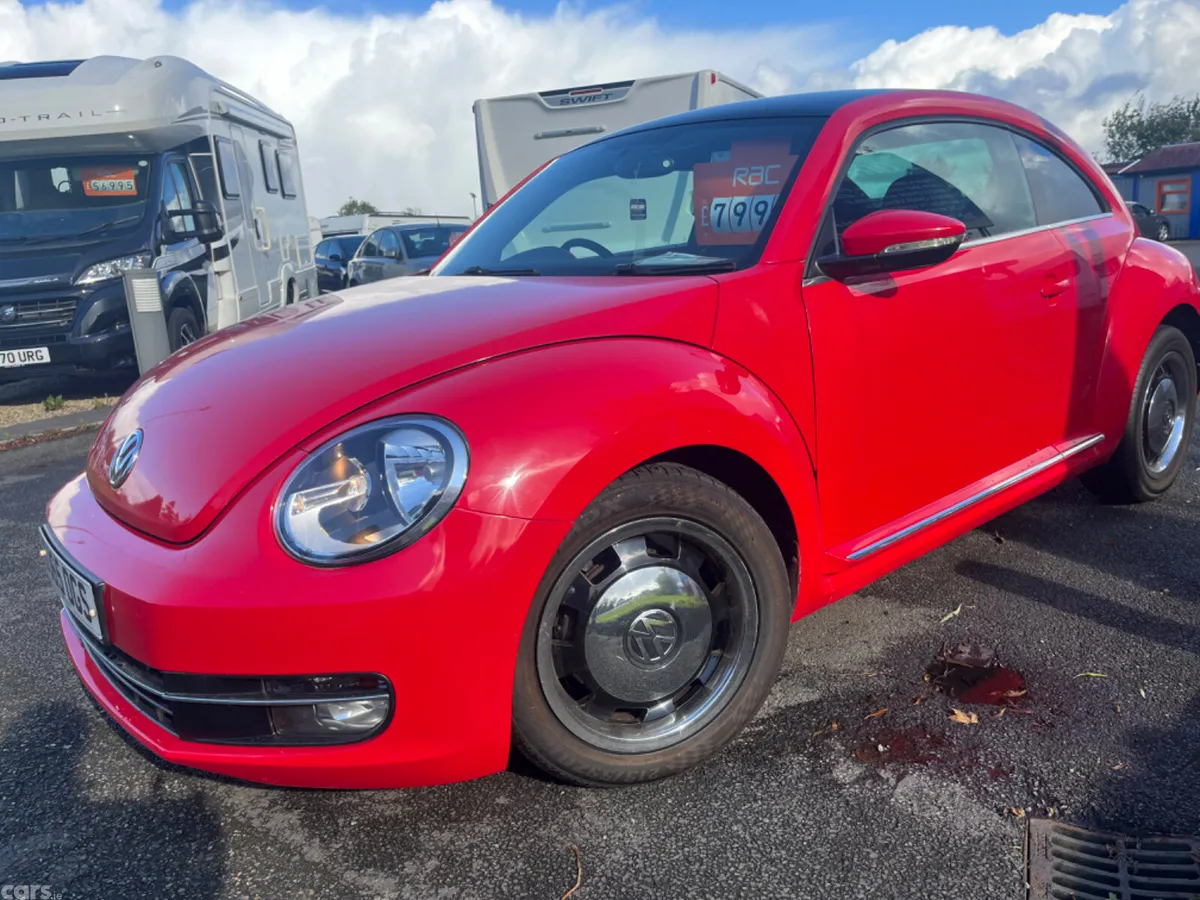 Volkswagen Beetle Hatchback, Petrol, 2015, Red