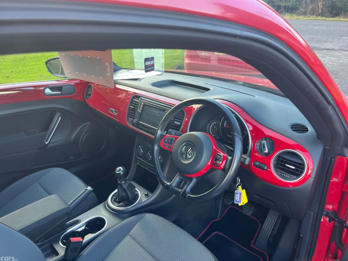 Volkswagen Beetle Hatchback, Petrol, 2015, Red