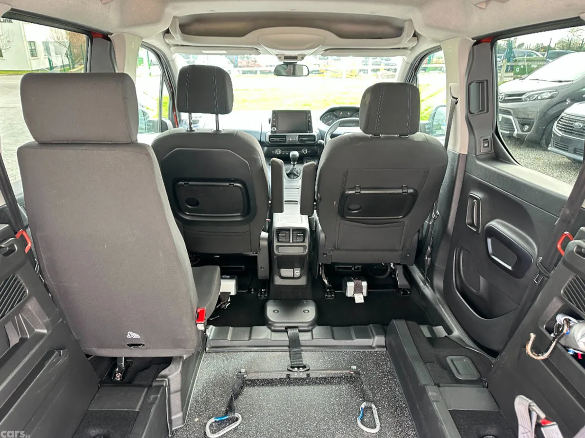 Peugeot Rifter MPV, Diesel, 2022, Bronze