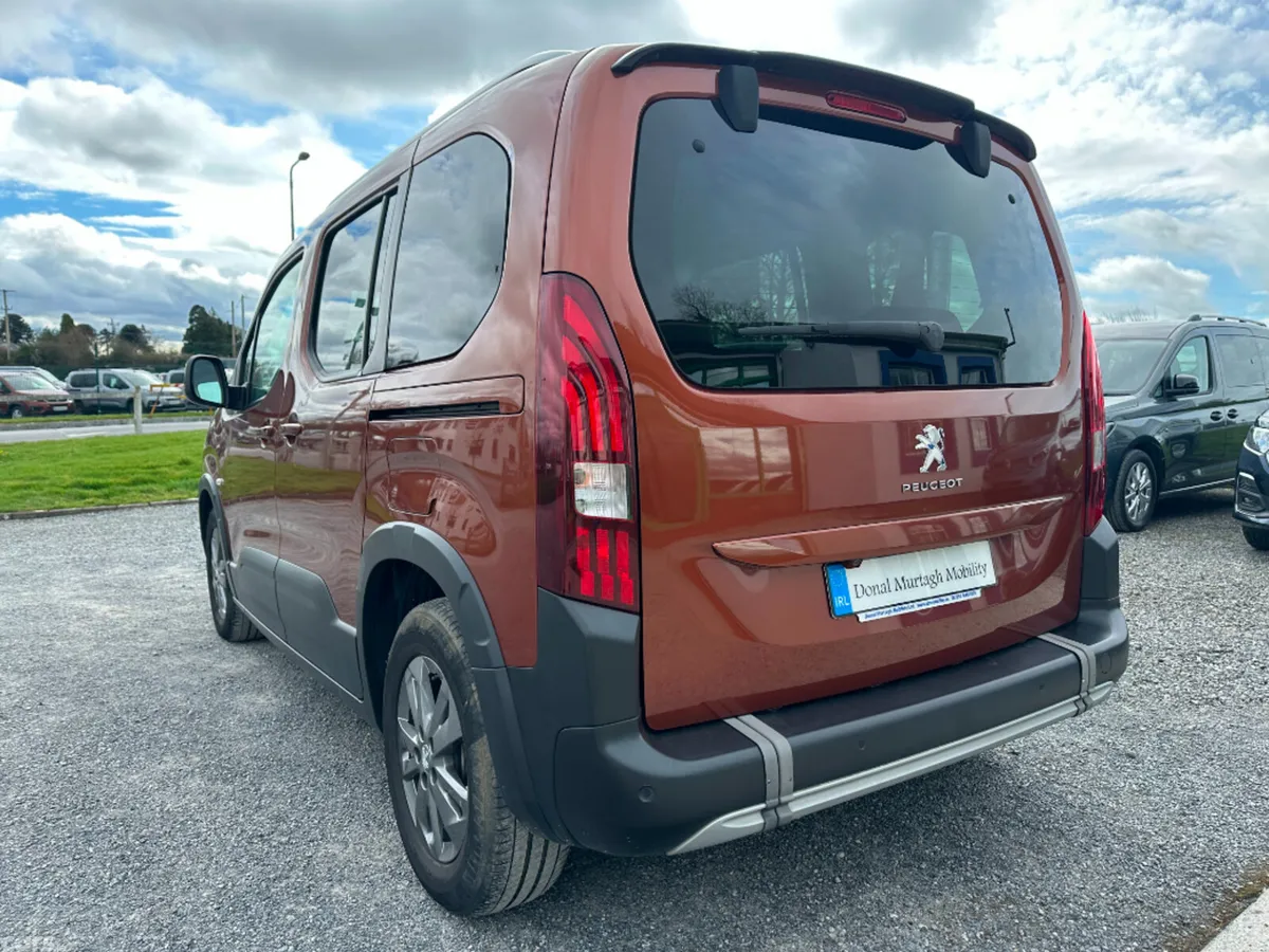 Peugeot Rifter MPV, Diesel, 2022, Bronze