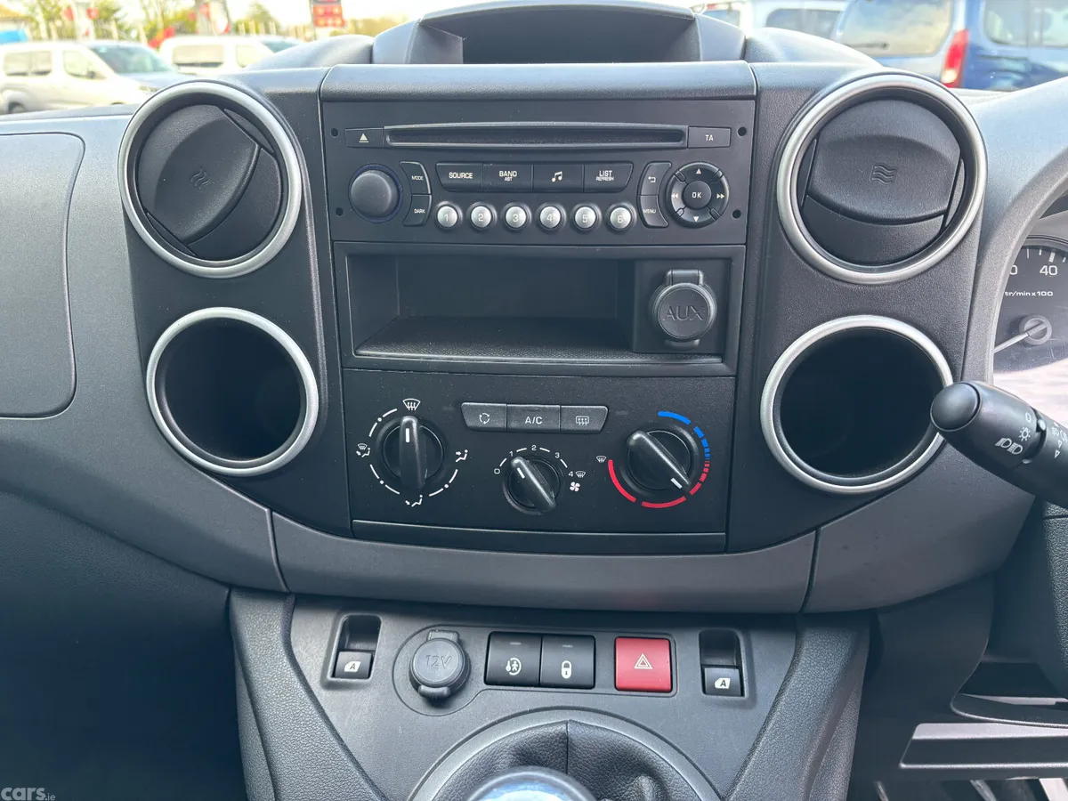 Peugeot Partner MPV, Diesel, 2017, Grey