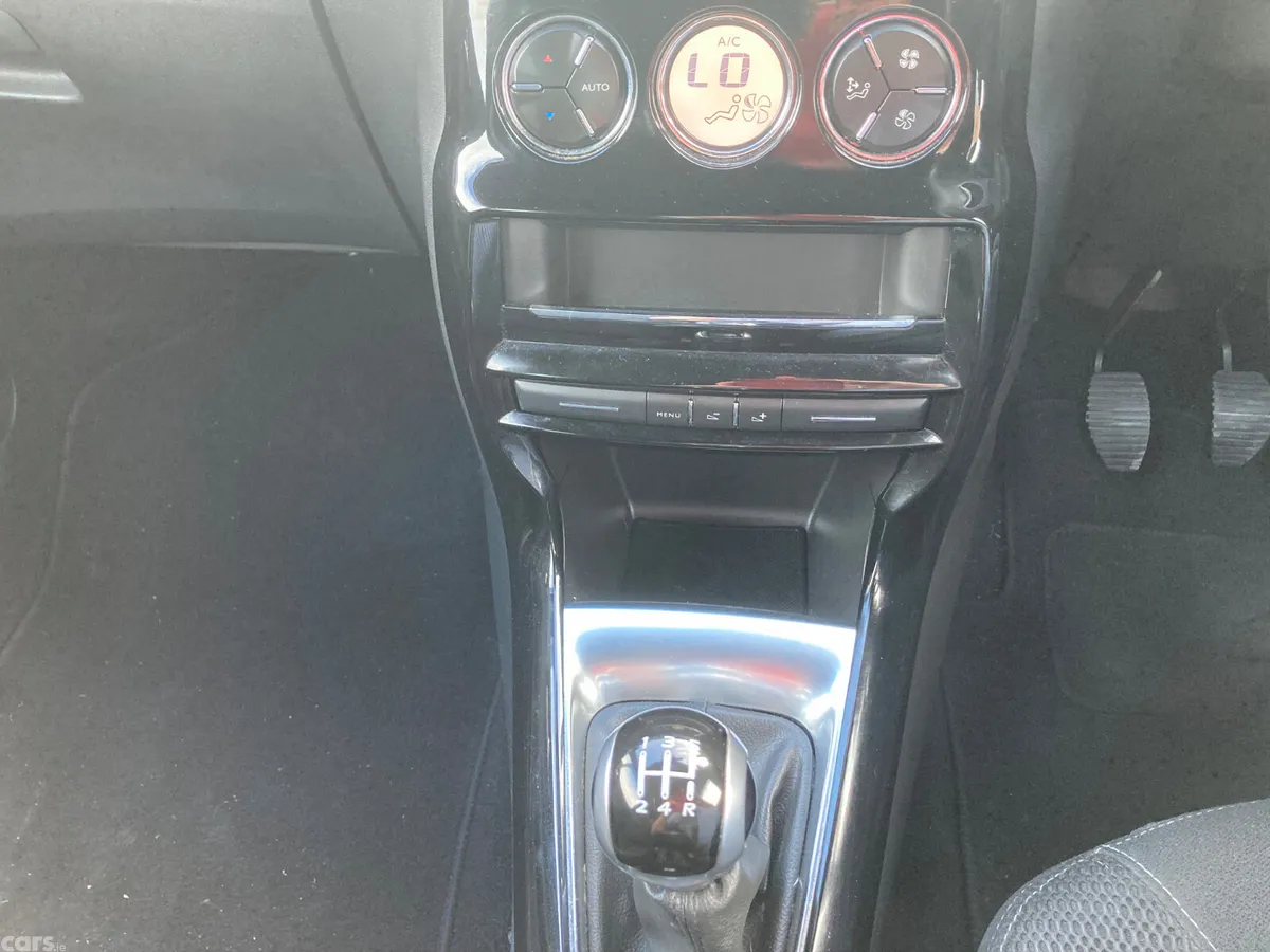 Citroen DS 3 Hatchback, Diesel, 2018, Black