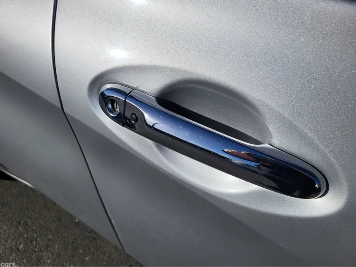 Nissan Note MPV, Petrol Hybrid, 2016, Silver