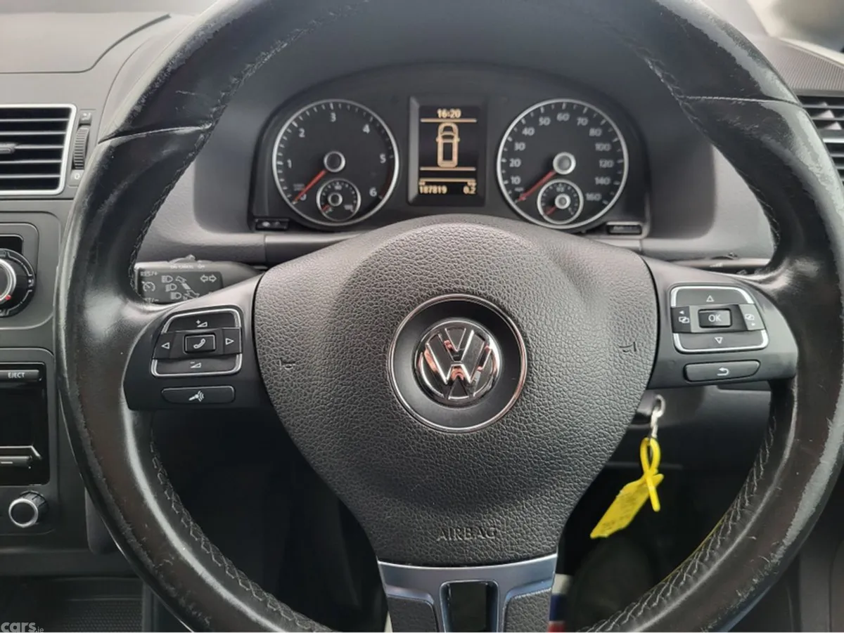 Volkswagen Touran MPV, Diesel, 2014, Black