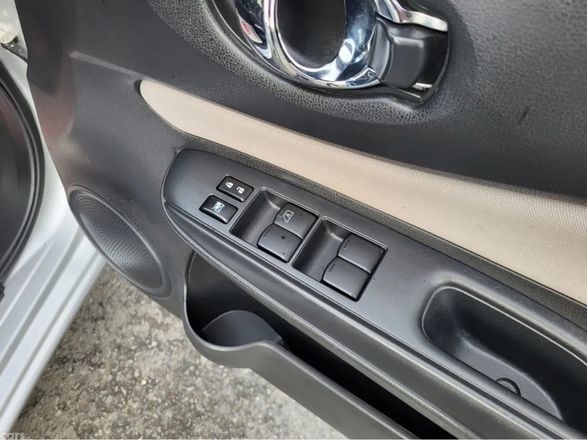 Nissan Note Hatchback, Petrol, 2017, Silver
