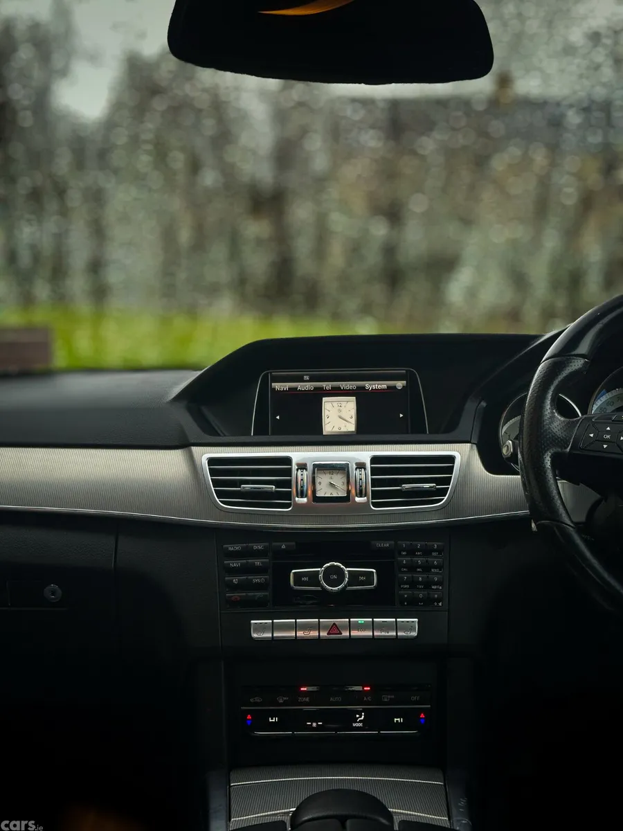 Mercedes-Benz E-Class Saloon, Diesel, 2014, Blue