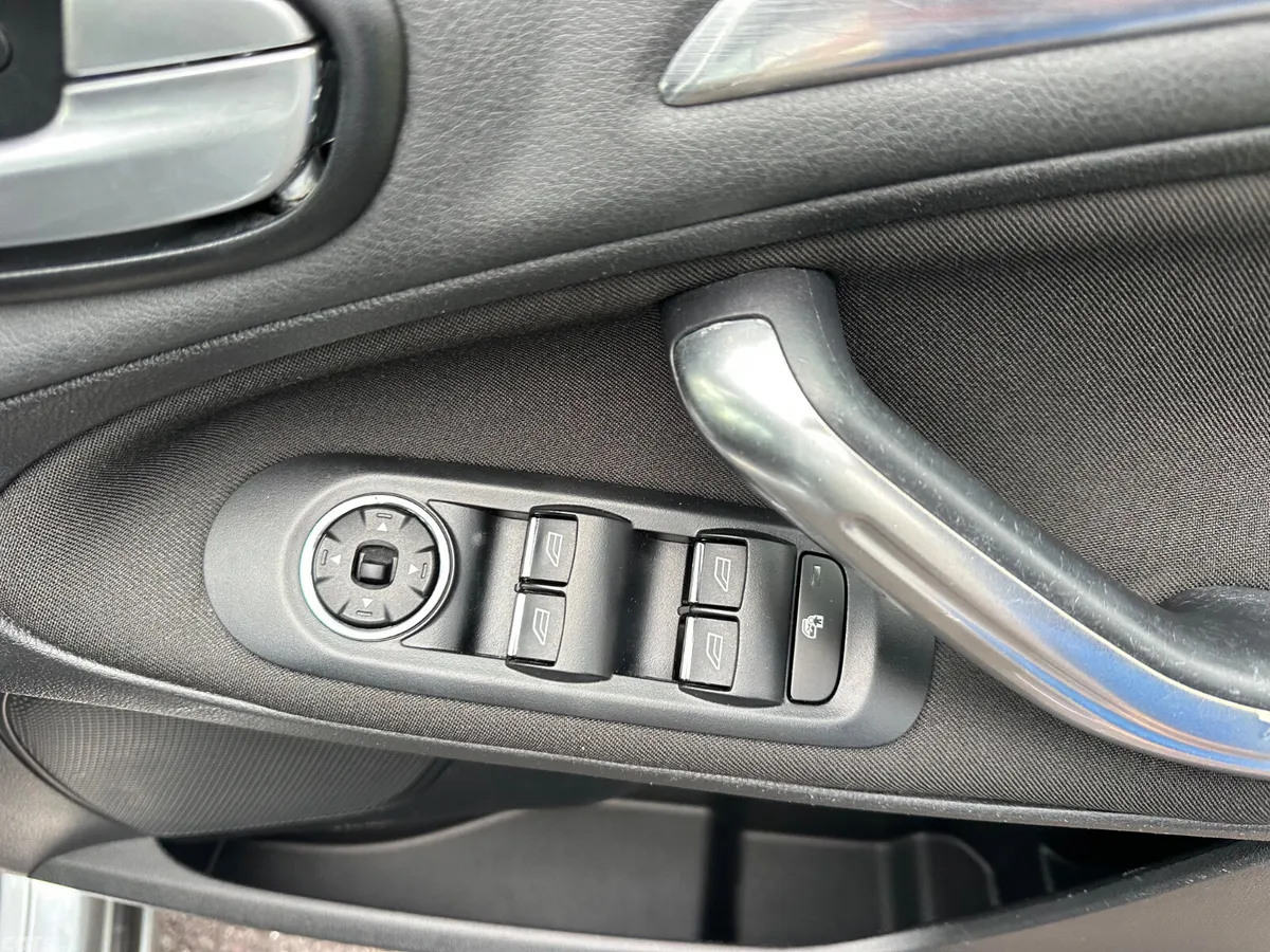 Ford S-Max MPV, Diesel, 2013, Silver