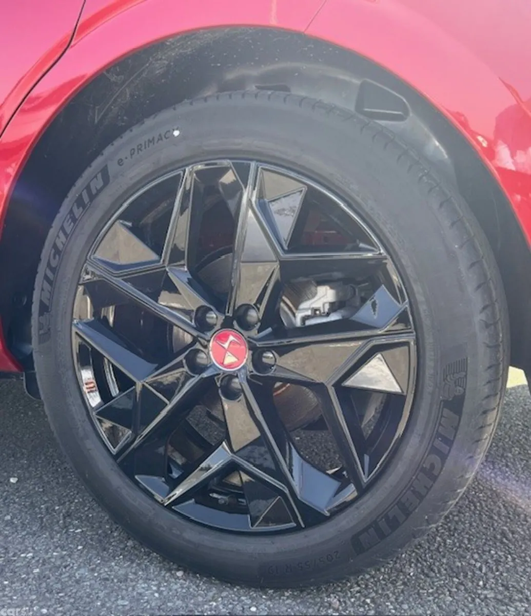 DS Automobiles DS 4 MPV, Petrol, 2025, Red
