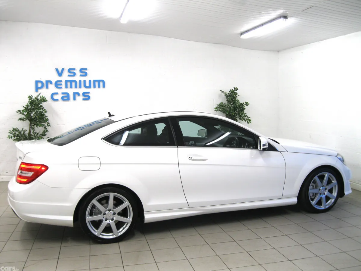 Mercedes-Benz C-Class Coupe, Diesel, 2015, White