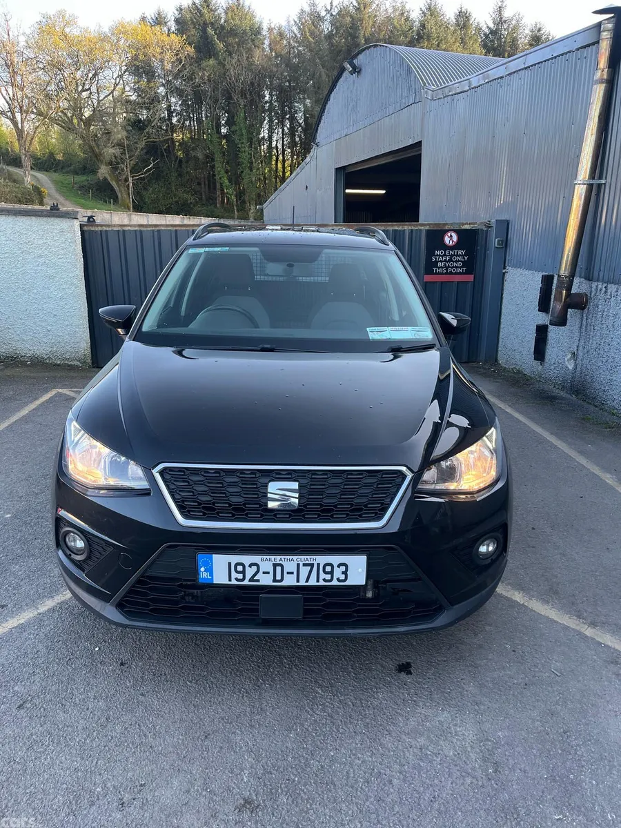 SEAT Arona SUV, Diesel, 2019, Black