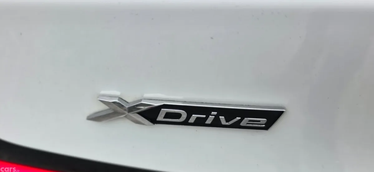 BMW 5-Series Estate, Petrol Plug-in Hybrid, 2022, White