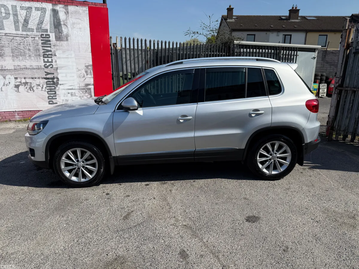 Volkswagen Tiguan SUV, Diesel, 2013, Silver
