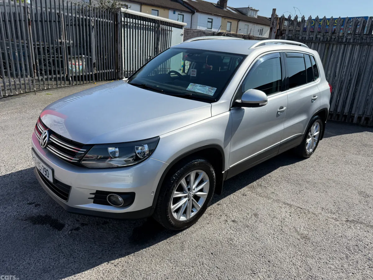 Volkswagen Tiguan SUV, Diesel, 2013, Silver