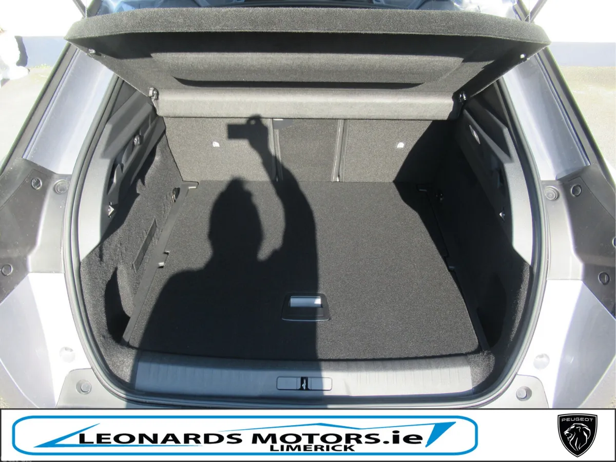 Peugeot 3008 SUV, Petrol Hybrid, 2026, Silver