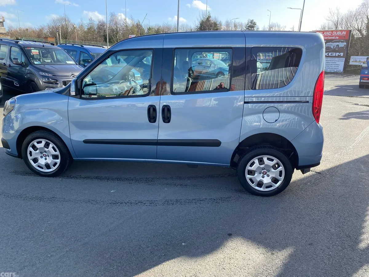 Fiat Doblo Estate, Petrol, 2019, Blue