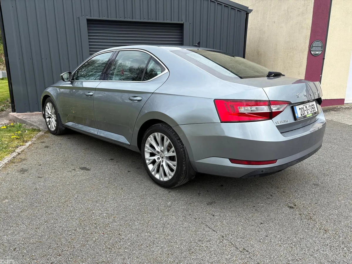 Skoda Superb Saloon, Diesel, 2020, Grey