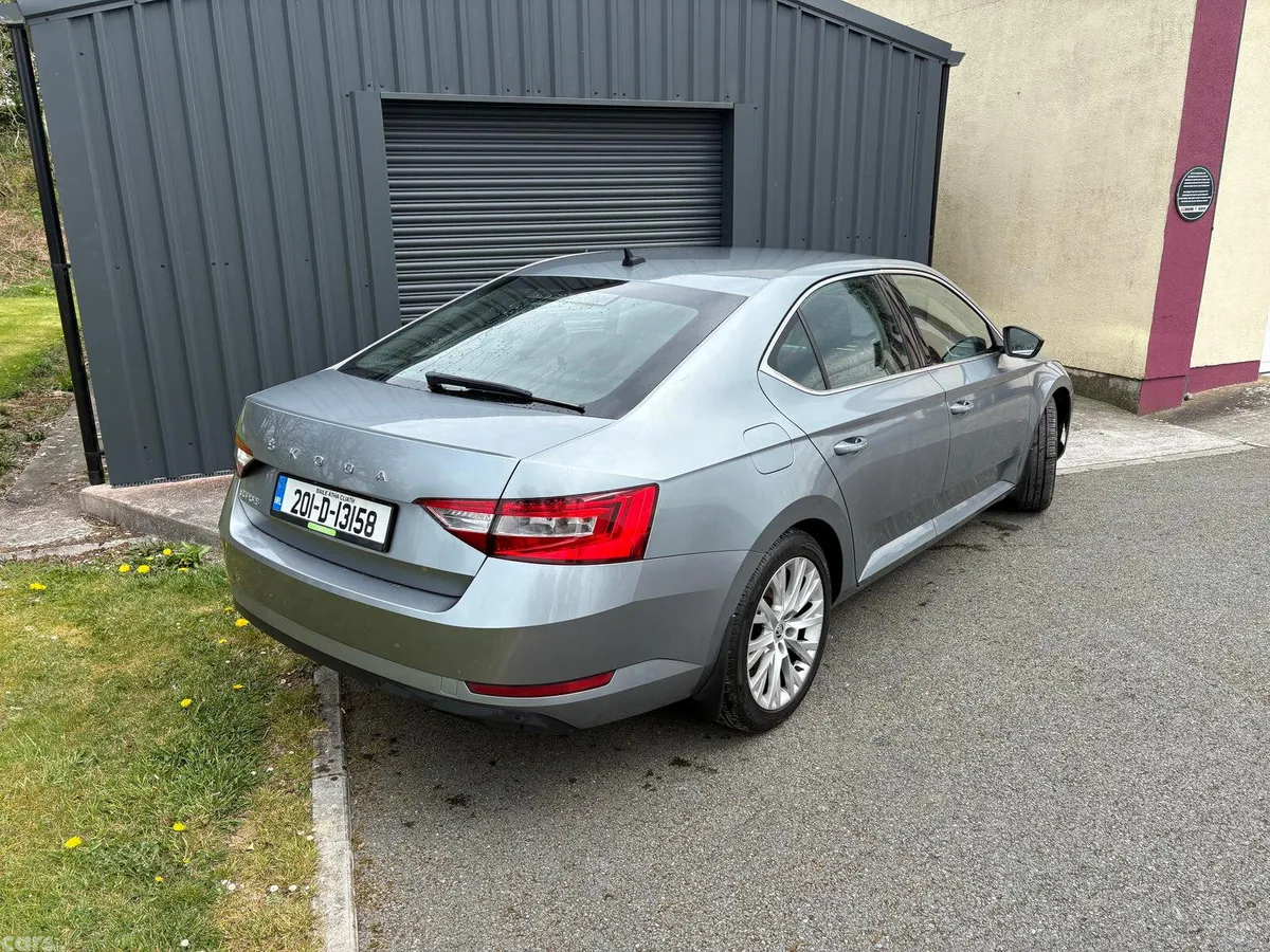 Skoda Superb Saloon, Diesel, 2020, Grey