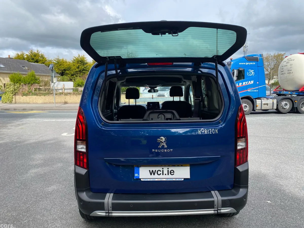 Peugeot Rifter MPV, Diesel, 2022, Blue