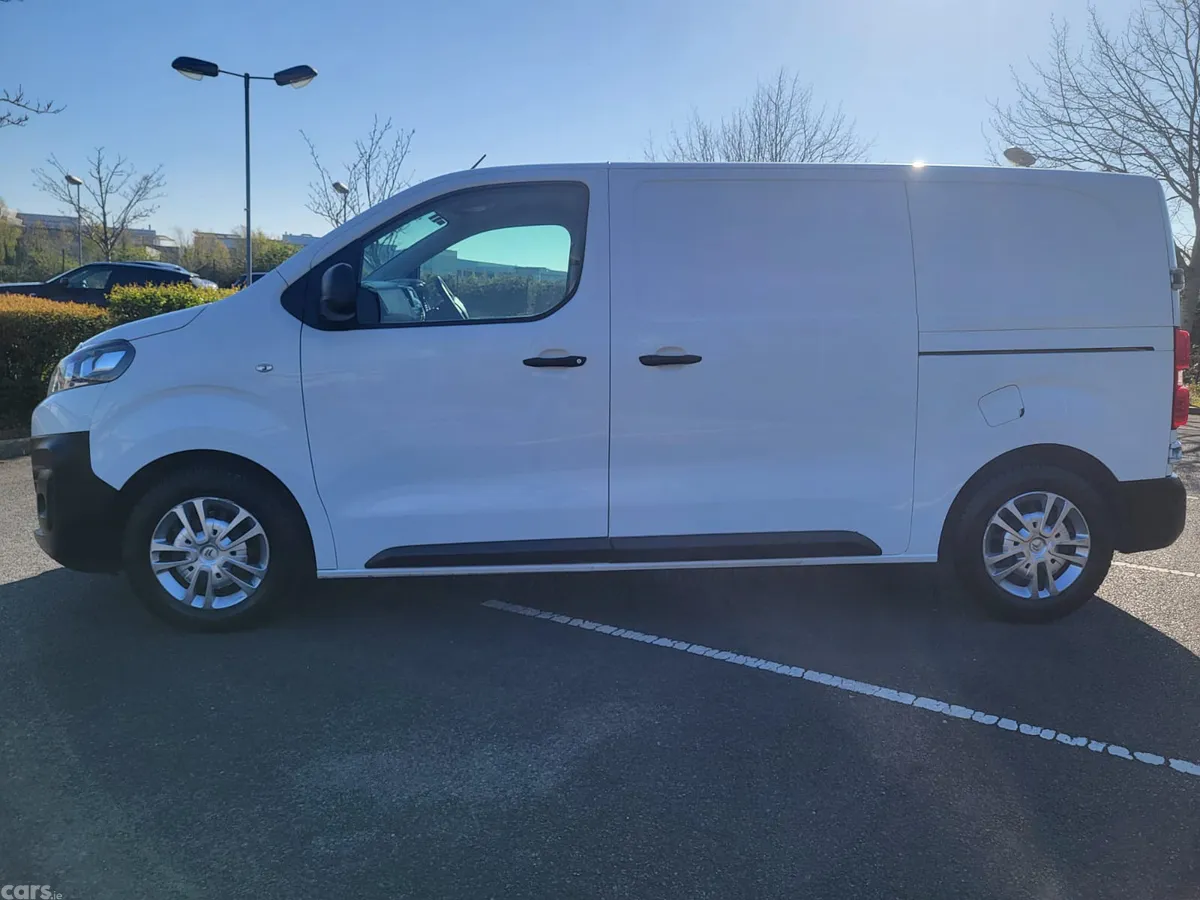 Citroen Dispatch MPV, Diesel, 2021, White