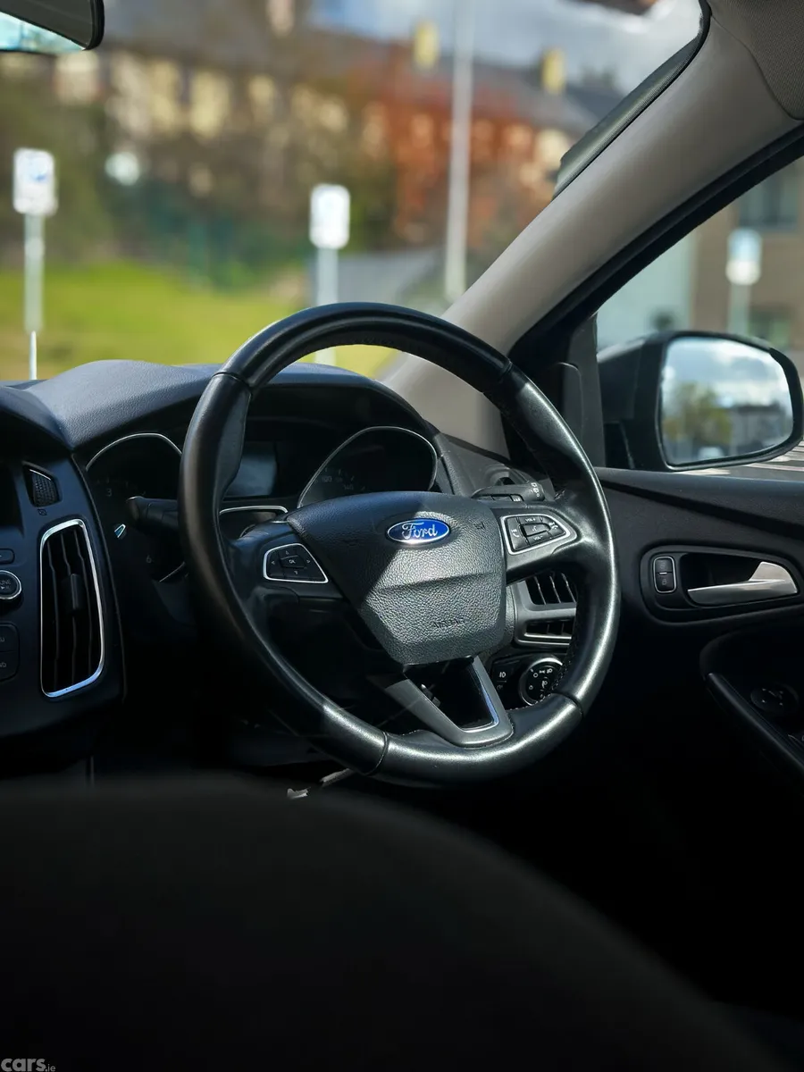 Ford Focus Hatchback, Diesel, 2015, Grey