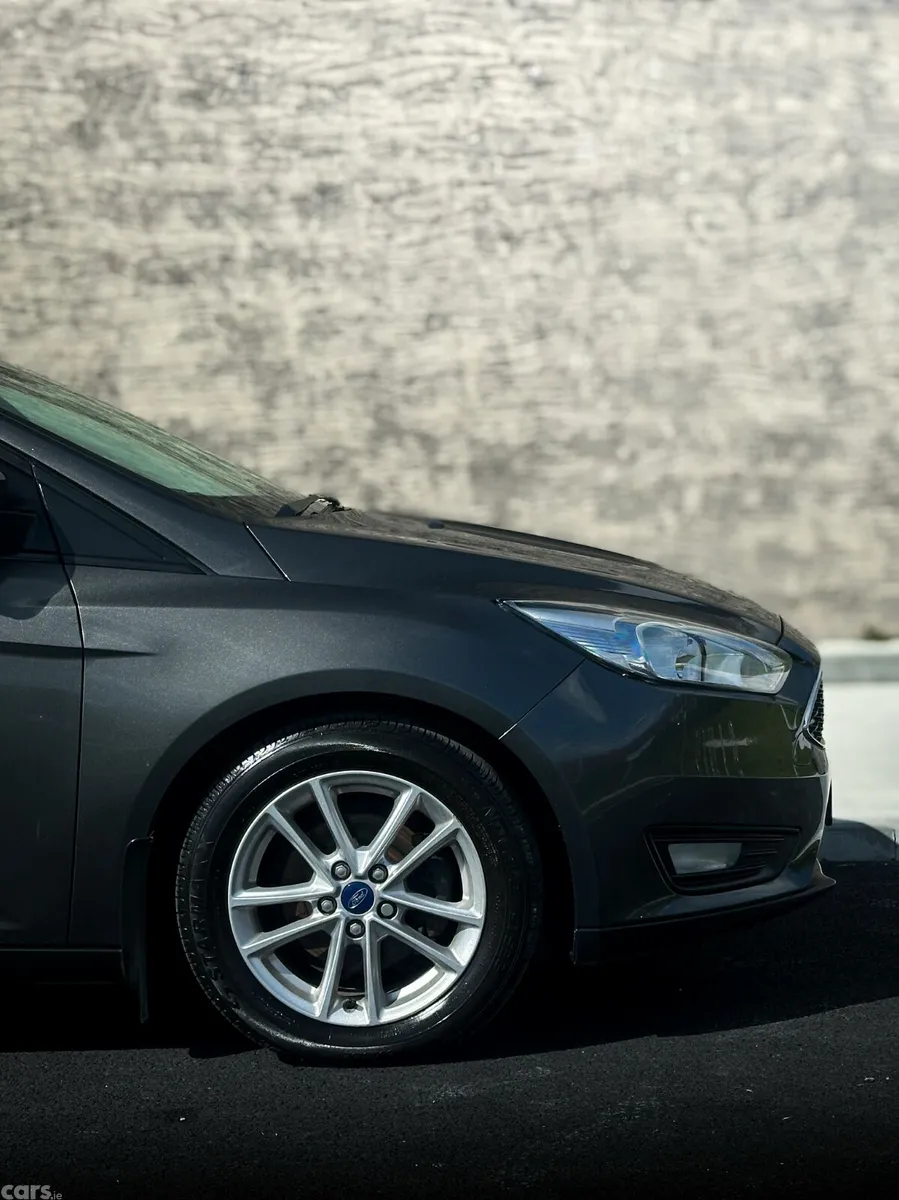 Ford Focus Hatchback, Diesel, 2015, Grey