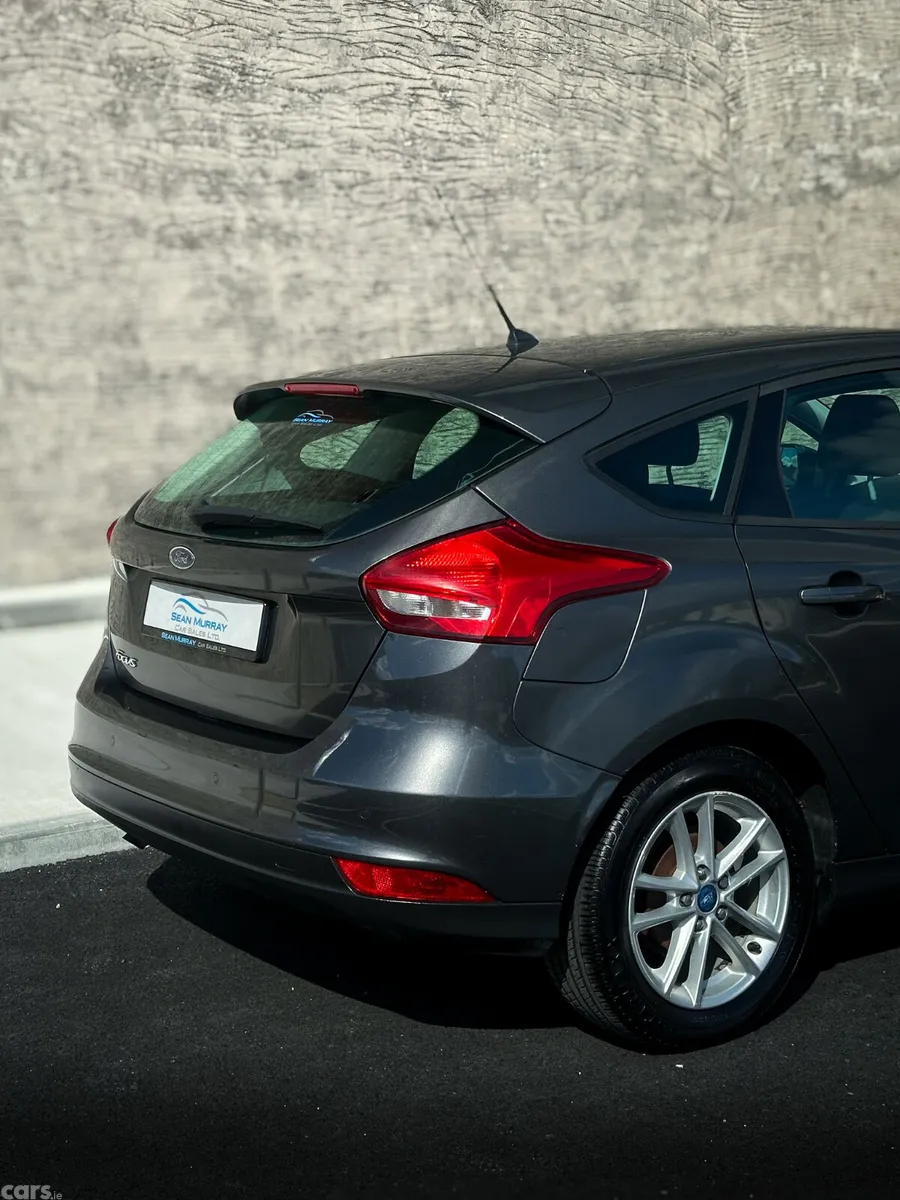 Ford Focus Hatchback, Diesel, 2015, Grey