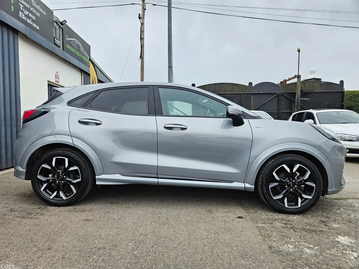 Ford Puma Hatchback, Petrol, 2023, Silver