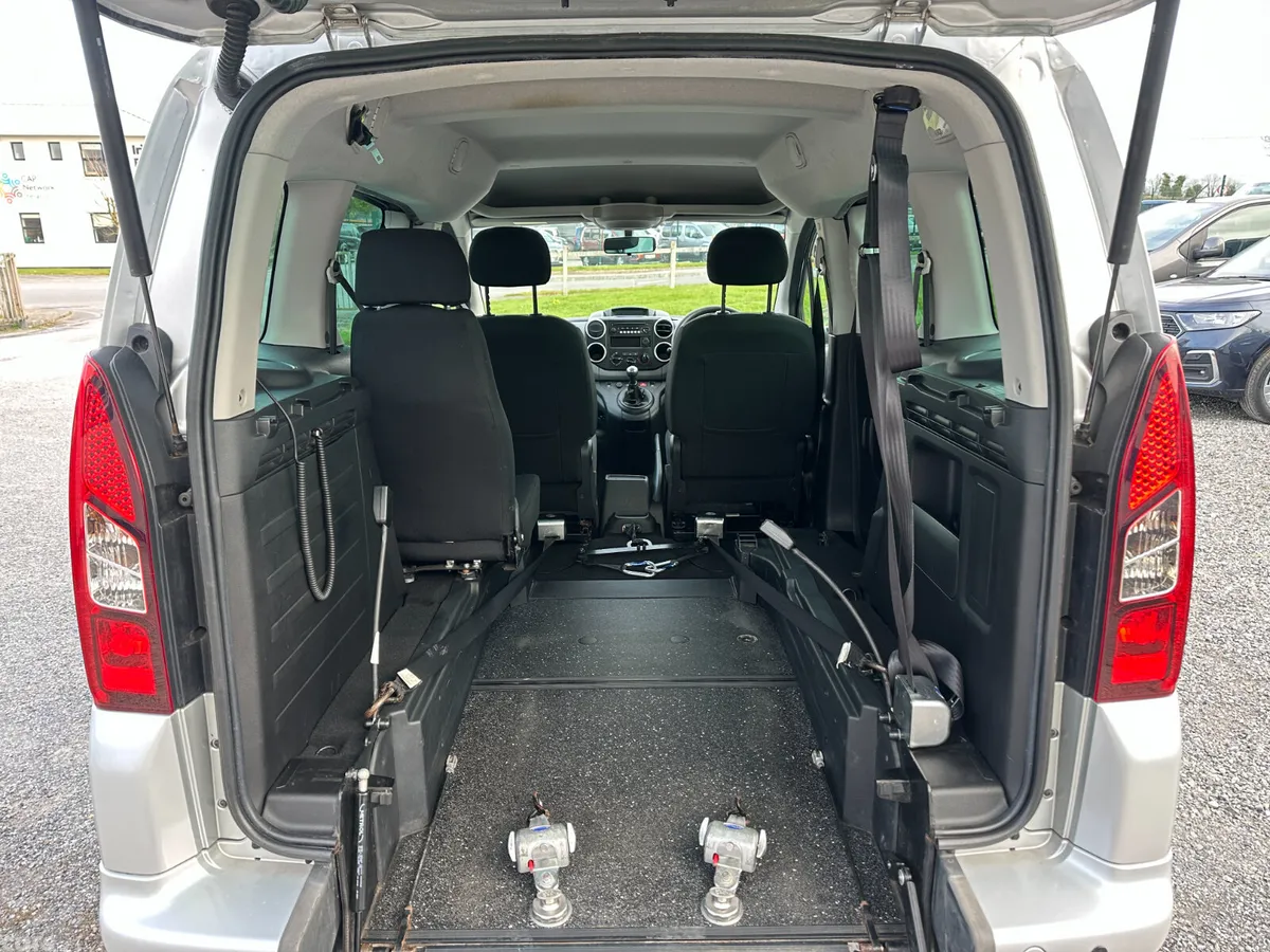 Peugeot Partner Tepee MPV, Diesel, 2019, Silver
