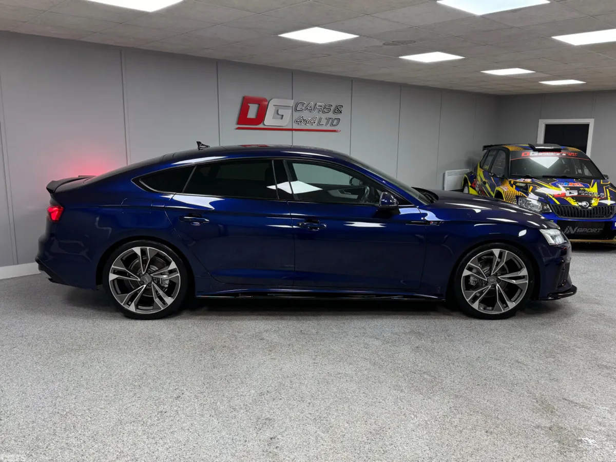 Audi A5 Hatchback, Diesel Hybrid, 2021, Blue
