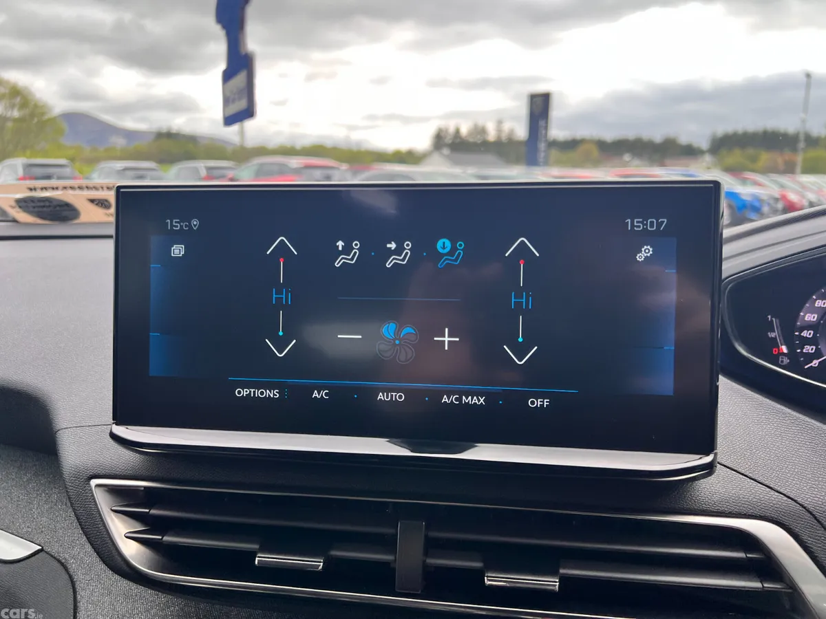 Peugeot 3008 MPV, Diesel, 2022, Grey