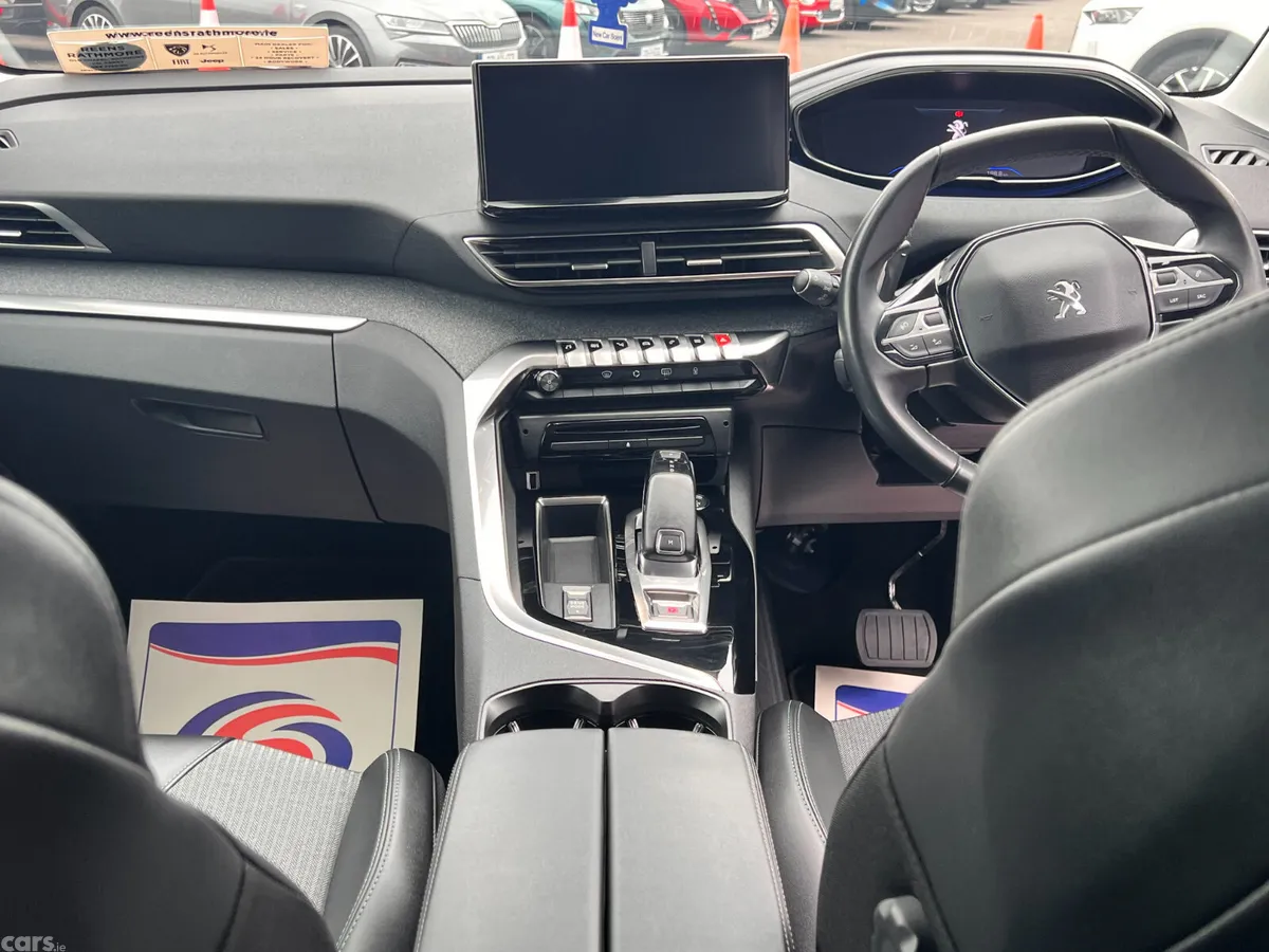 Peugeot 3008 MPV, Diesel, 2022, Grey