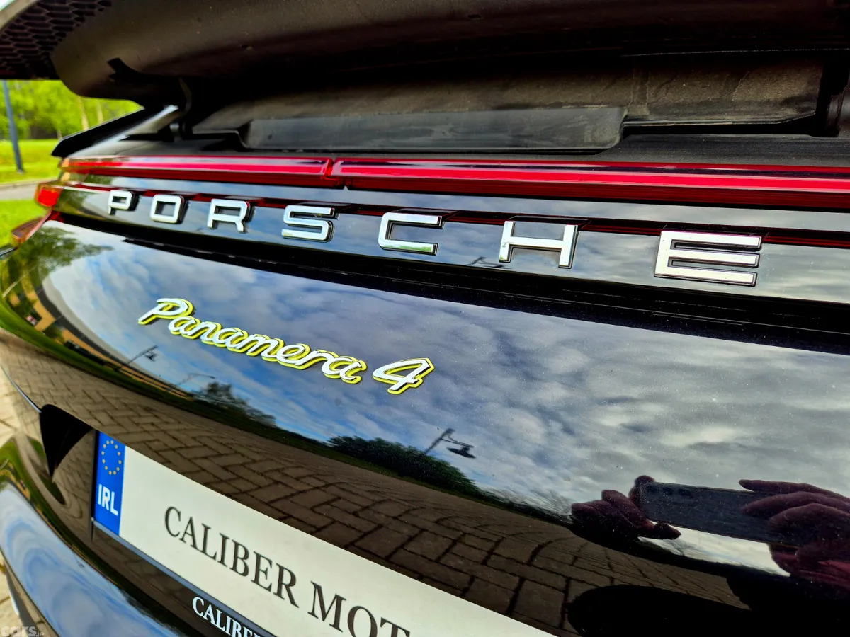 Porsche Panamera Hatchback, Petrol Plug-in Hybrid, 2017, Black