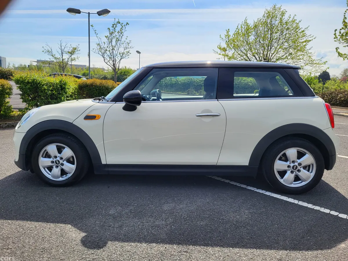 Mini Cooper Hatchback, Diesel, 2016, White