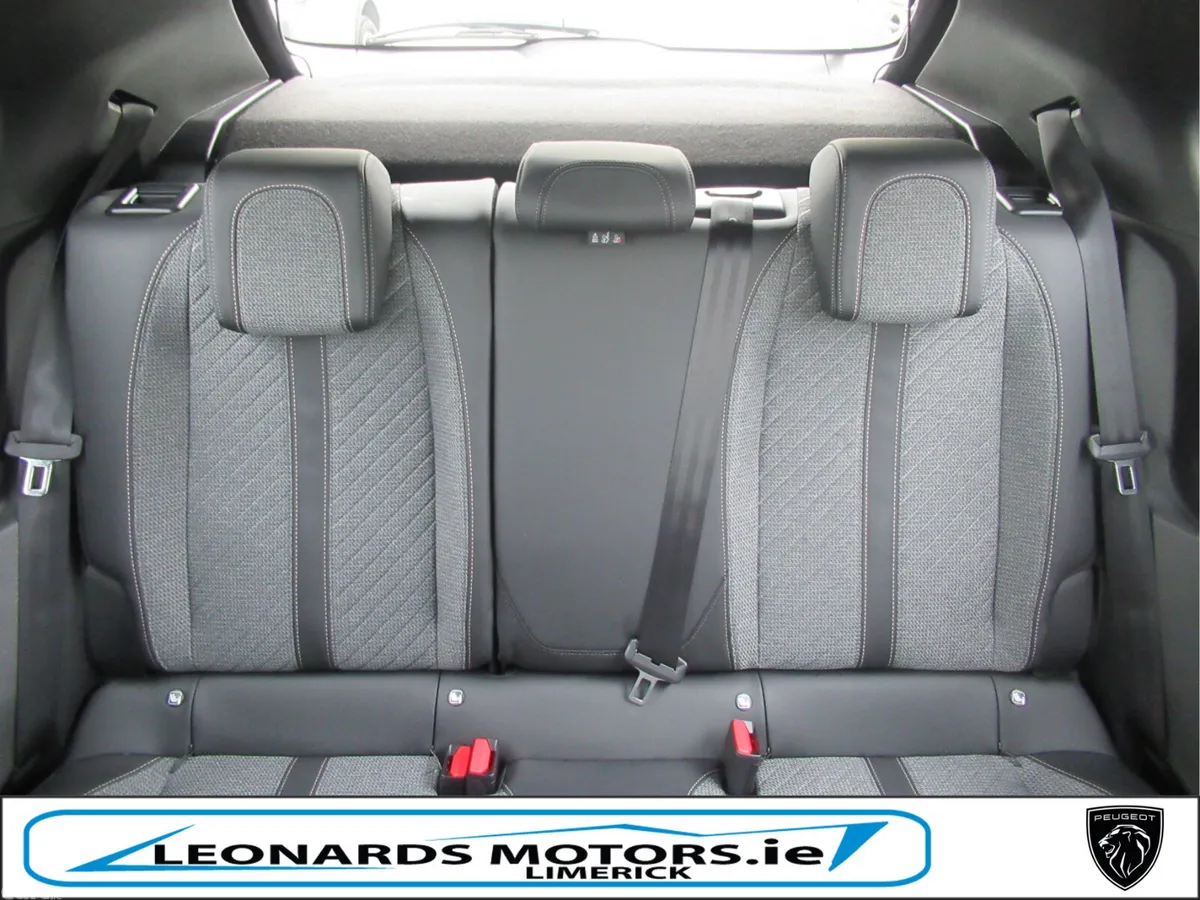 Peugeot 2008 SUV, Electric, 2026, Blue