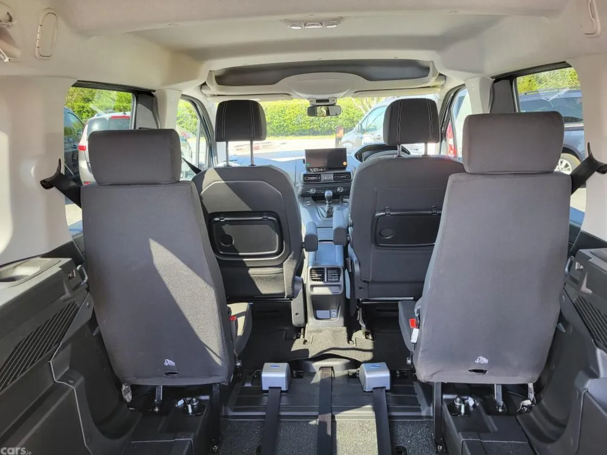 Peugeot Rifter MPV, Diesel, 2026, Blue