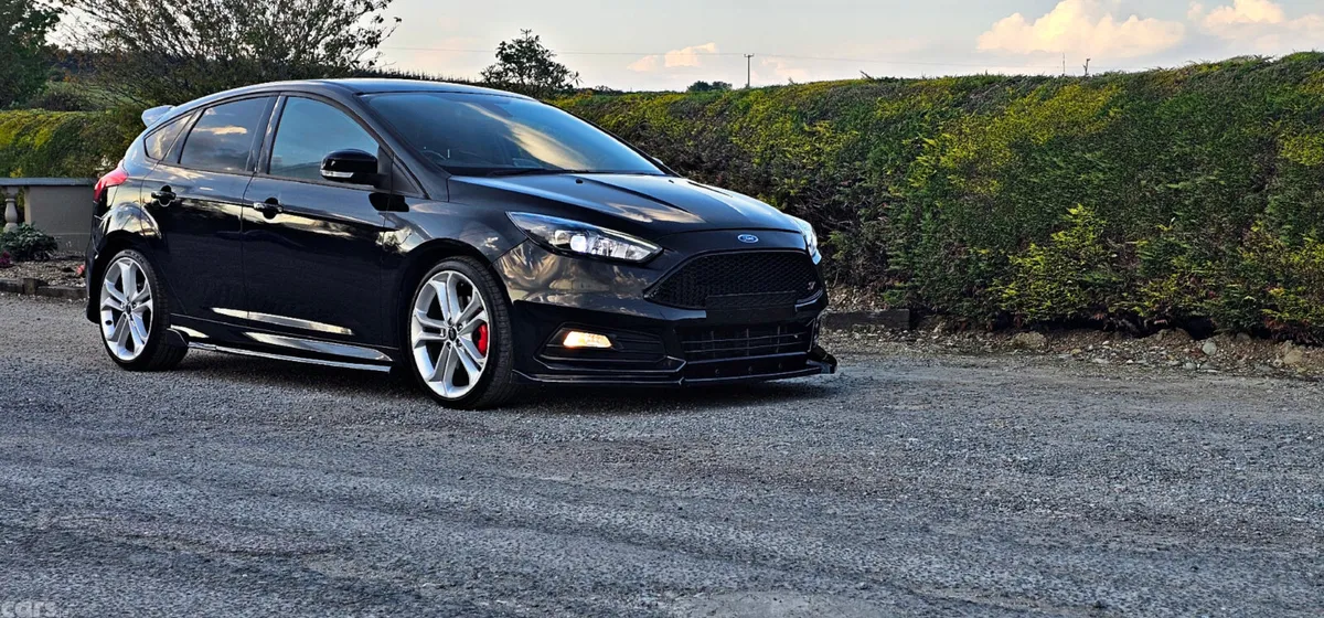 Ford Focus Hatchback, Petrol, 2018, Black