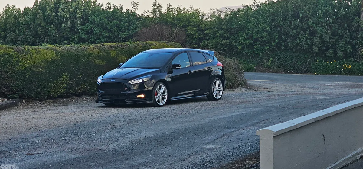 Ford Focus Hatchback, Petrol, 2018, Black
