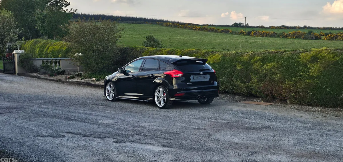 Ford Focus Hatchback, Petrol, 2018, Black