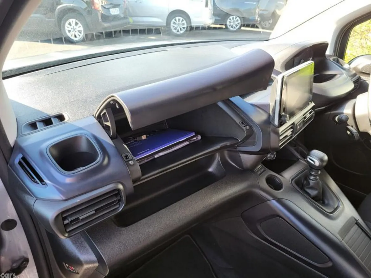 Peugeot Rifter MPV, Diesel, 2022, Grey