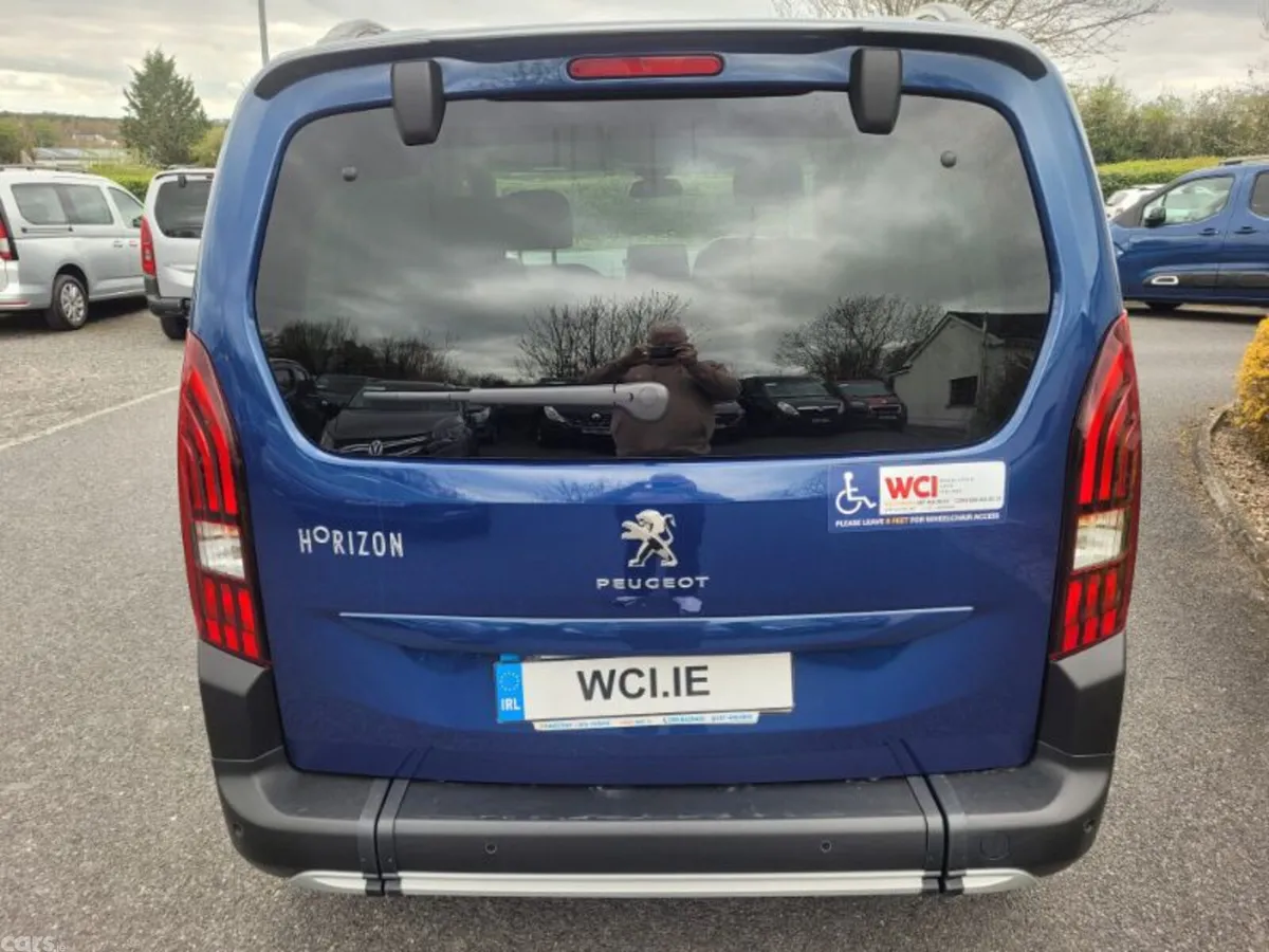 Peugeot Rifter MPV, Diesel, 2023, Blue
