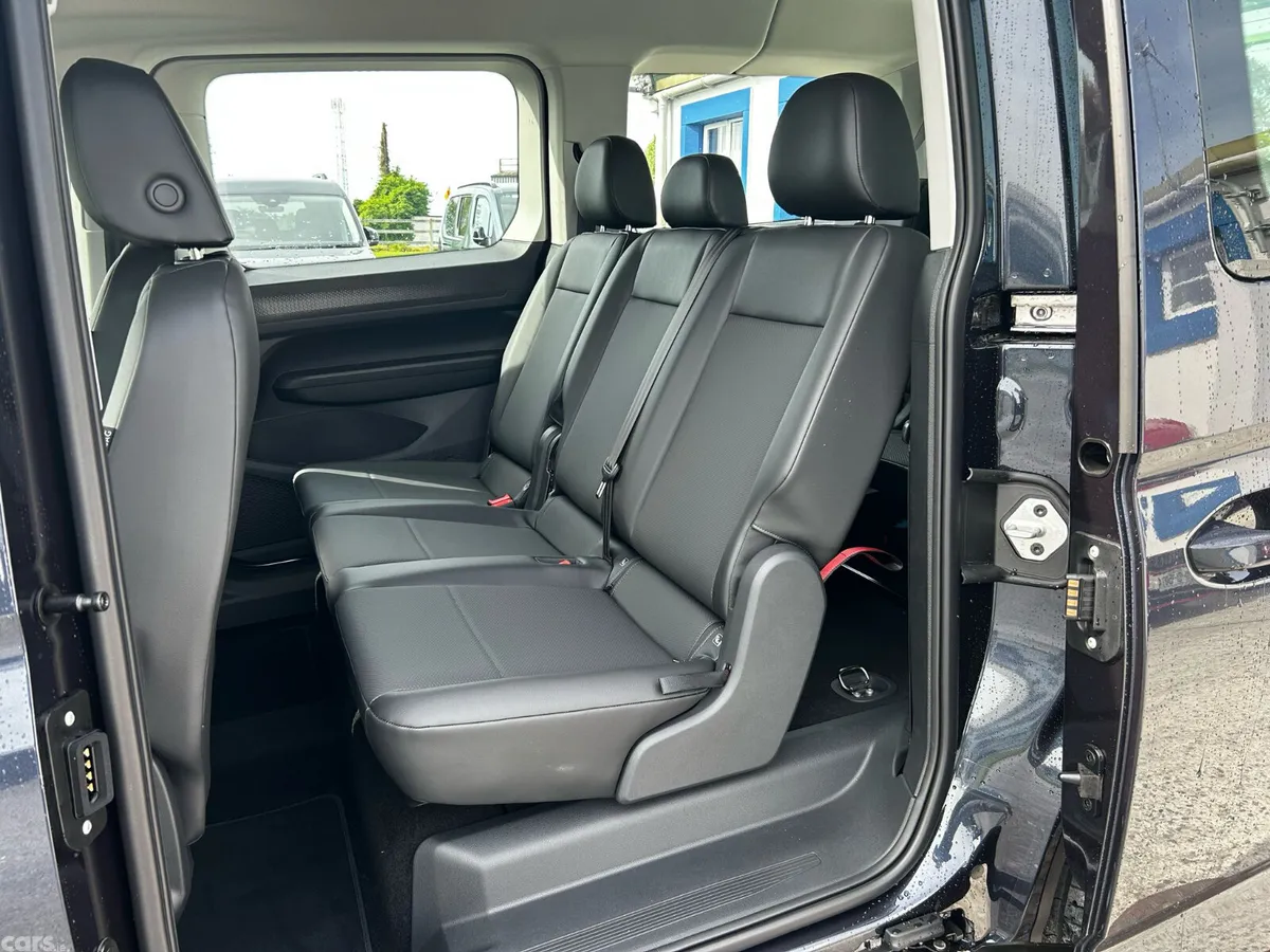 Volkswagen Caddy Maxi Life MPV, Diesel, 2026, Blue