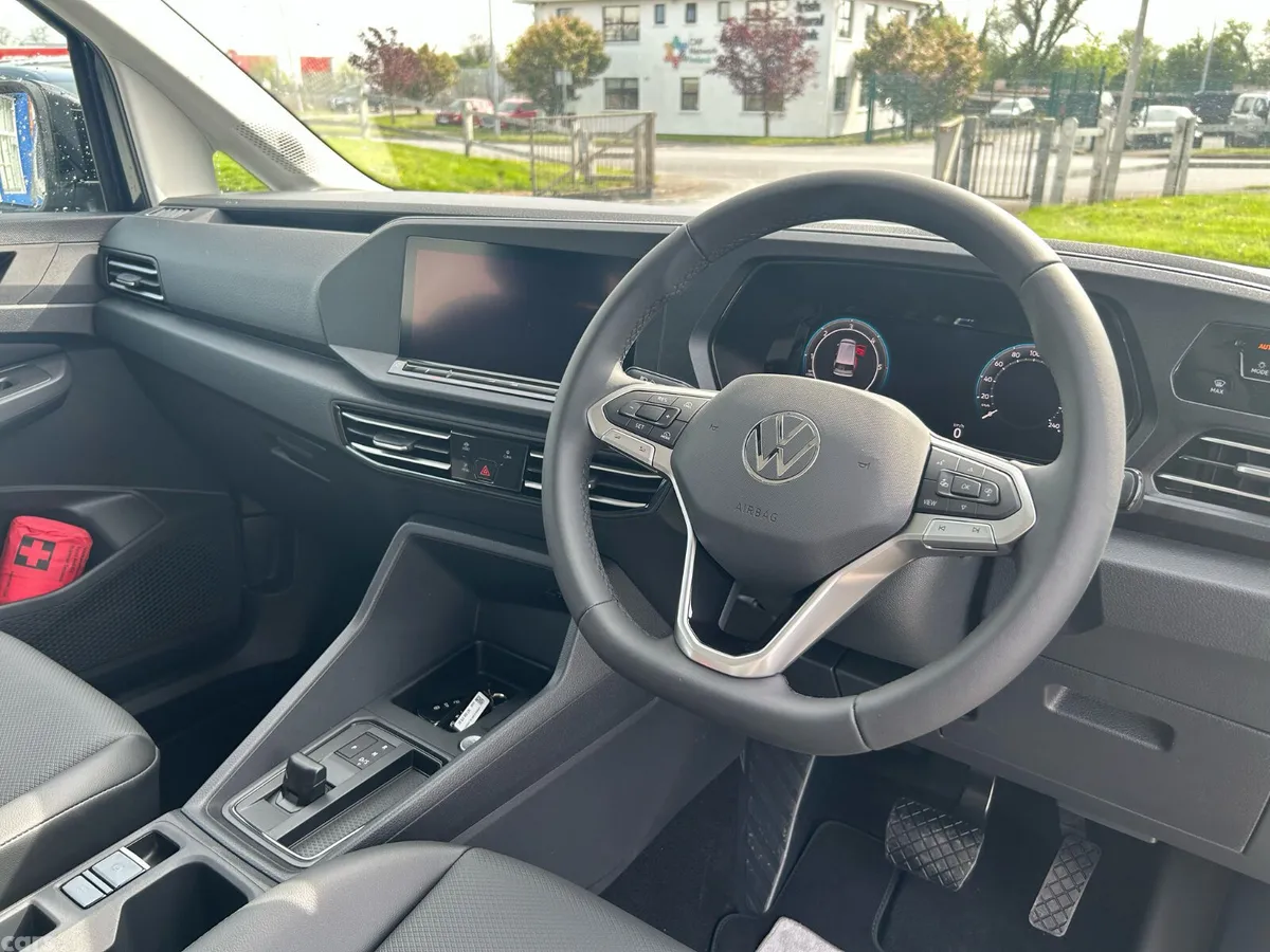 Volkswagen Caddy Maxi Life MPV, Diesel, 2026, Blue