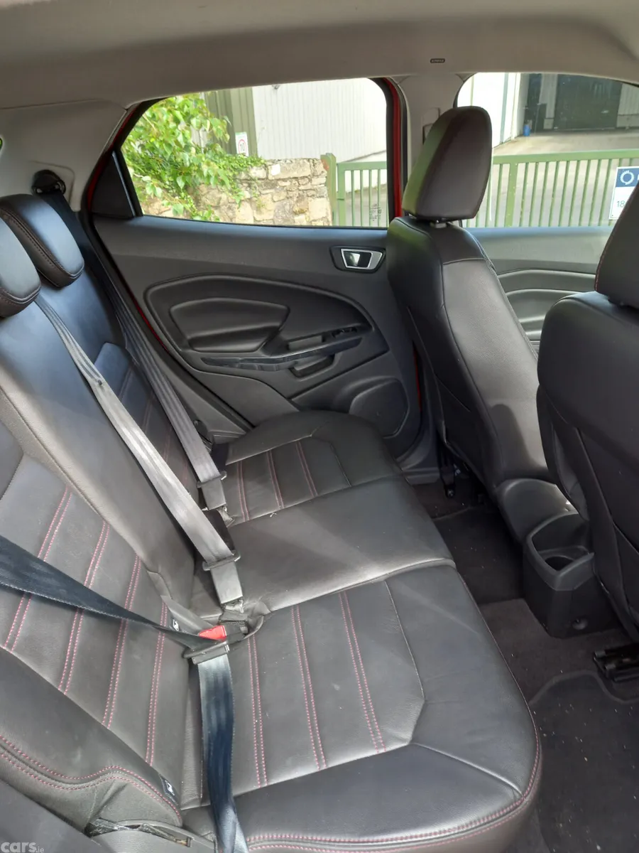 Ford EcoSport SUV, Petrol, 2015, Red