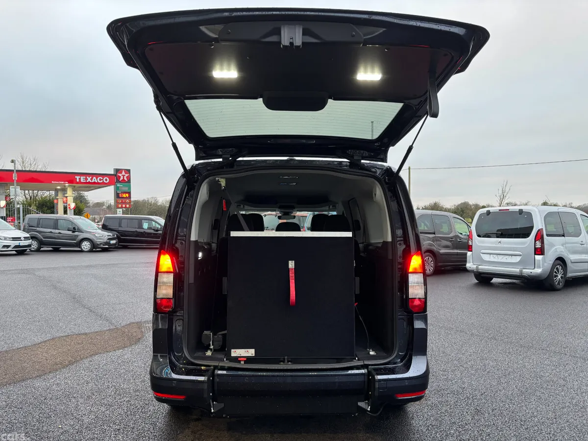 Ford Tourneo Connect MPV, Diesel, 2027, Grey